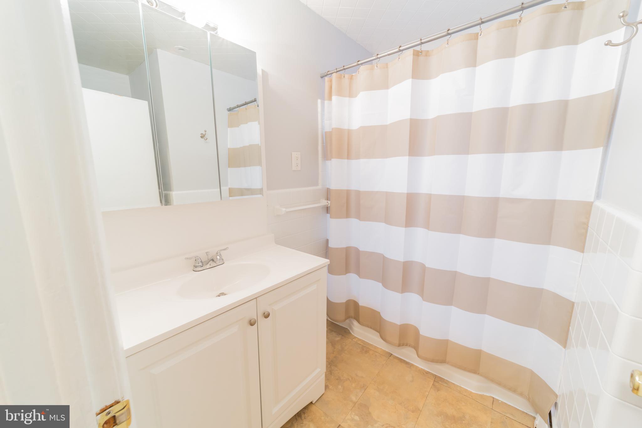 1825 Lawrence Road Havertown, PA 19083 - Photo 23 of 36