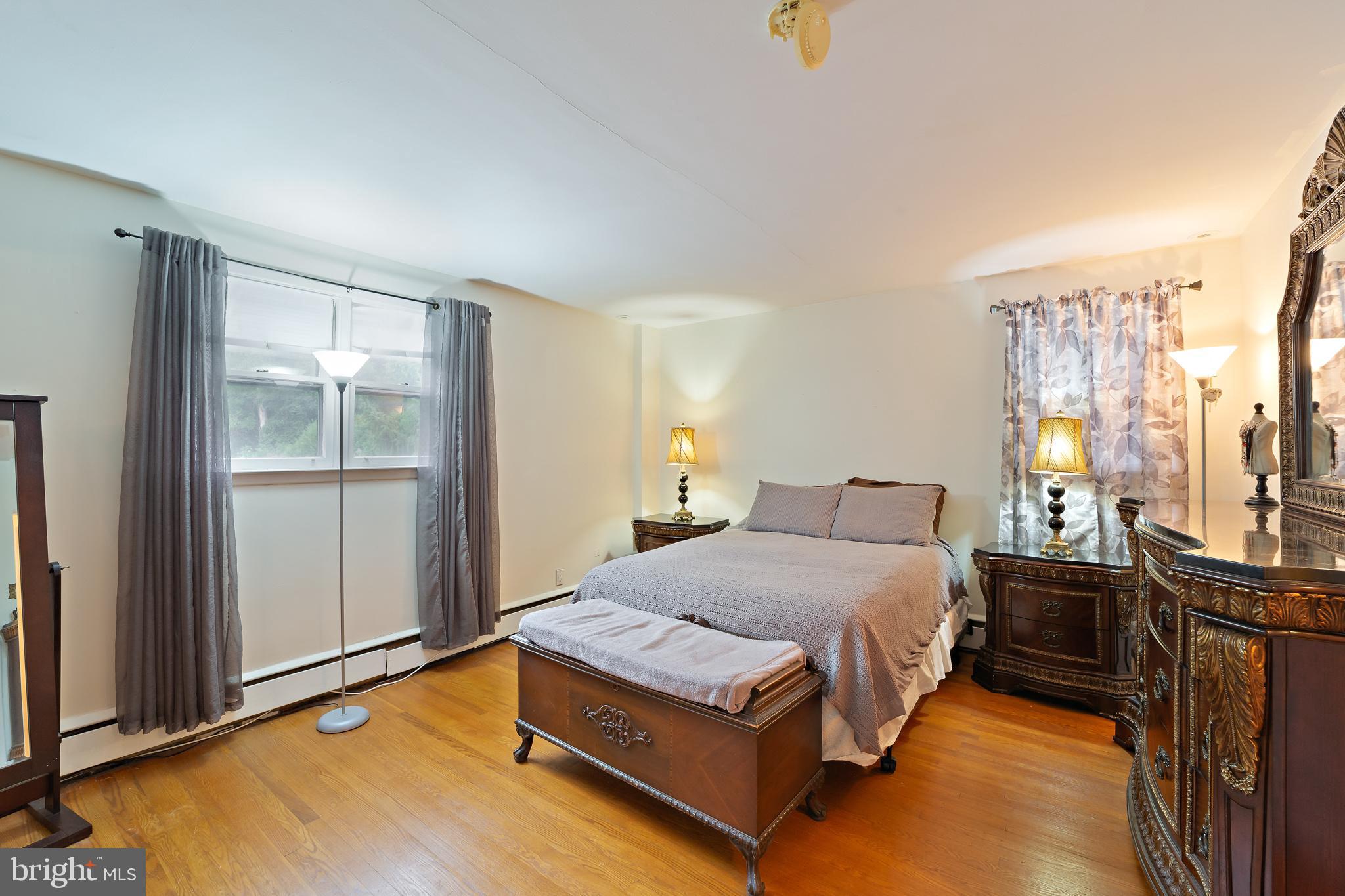 1825 Lawrence Road Havertown, PA 19083 - Photo 25 of 36