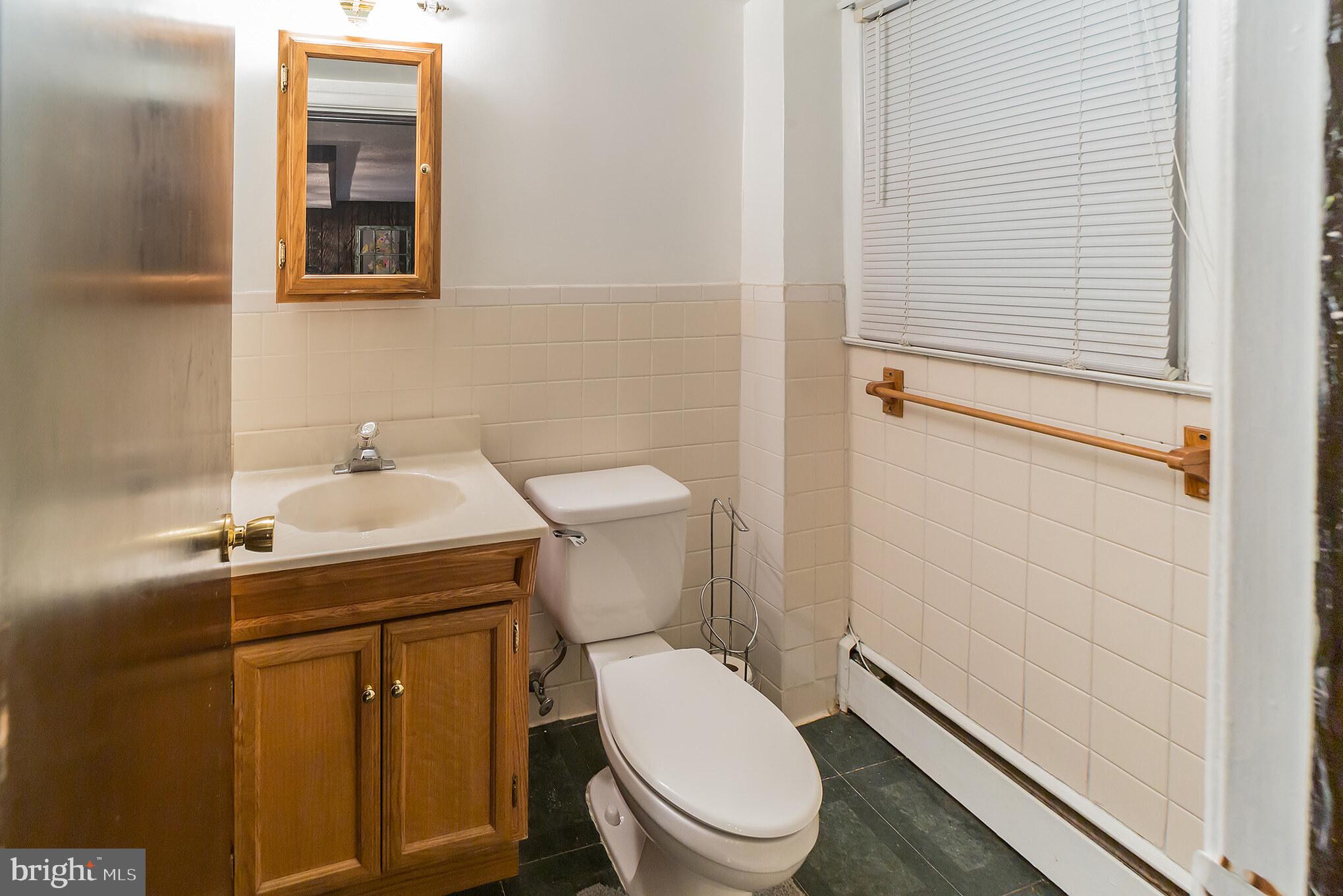 1825 Lawrence Road Havertown, PA 19083 - Photo 28 of 36
