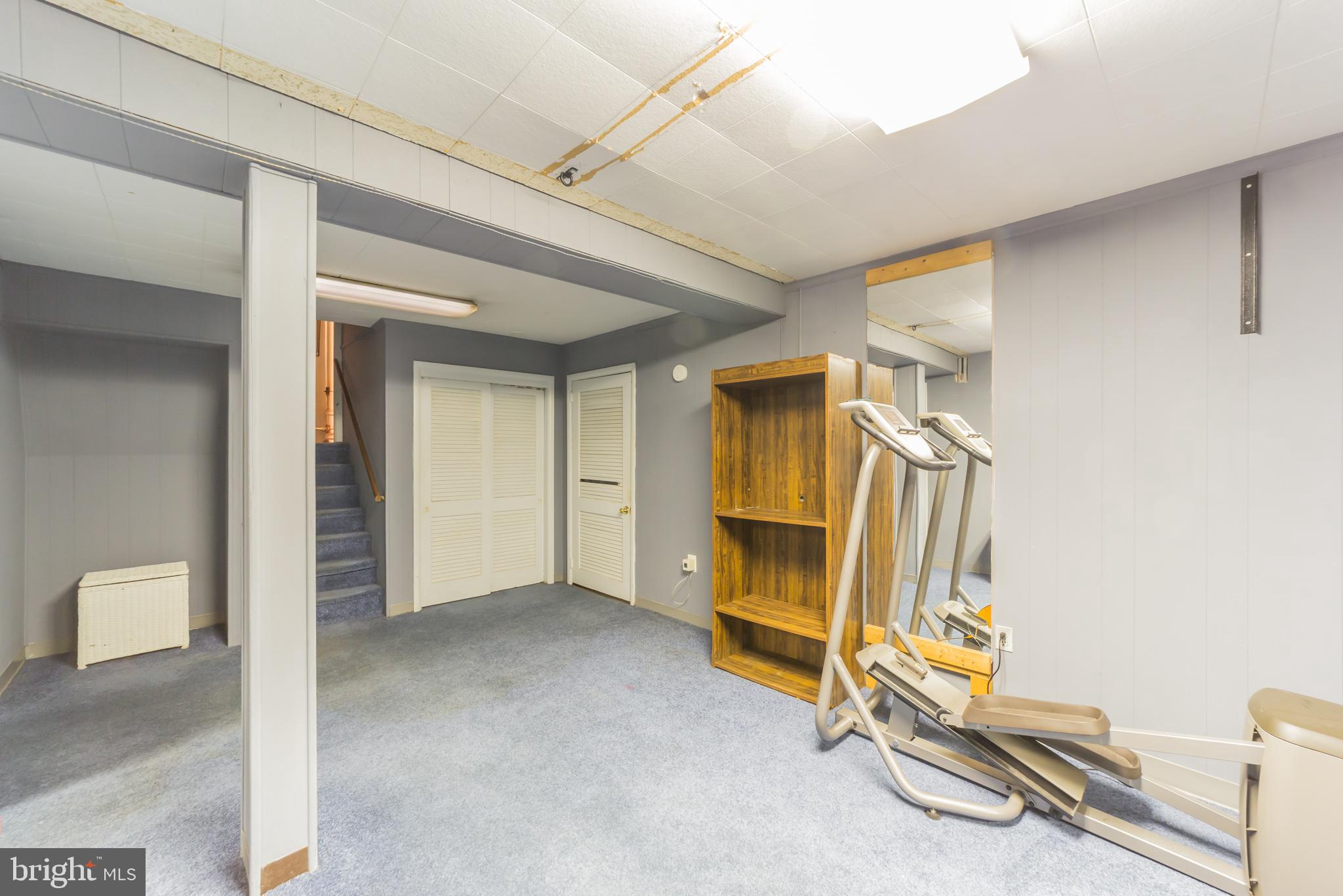 1825 Lawrence Road Havertown, PA 19083 - Photo 34 of 36