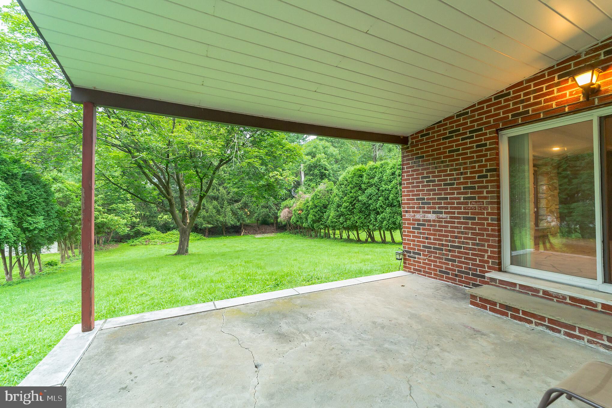 1825 Lawrence Road Havertown, PA 19083 - Photo 8 of 36