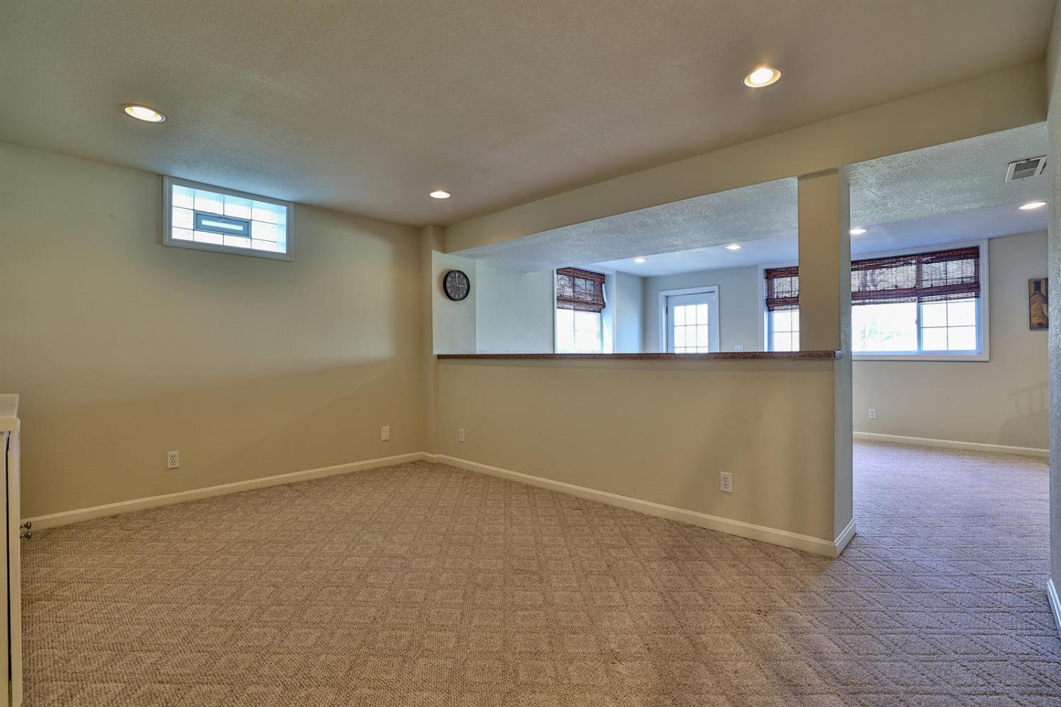 350 Compton Road Cincinnati, OH 45215 - Photo 23 of 43