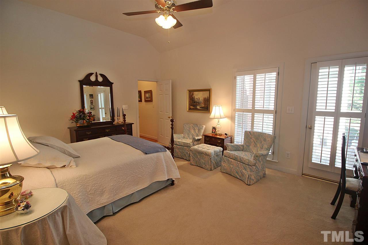 5417 Denberg Lane Raleigh, NC 27606 - Photo 14 of 24 Gallery Image 14