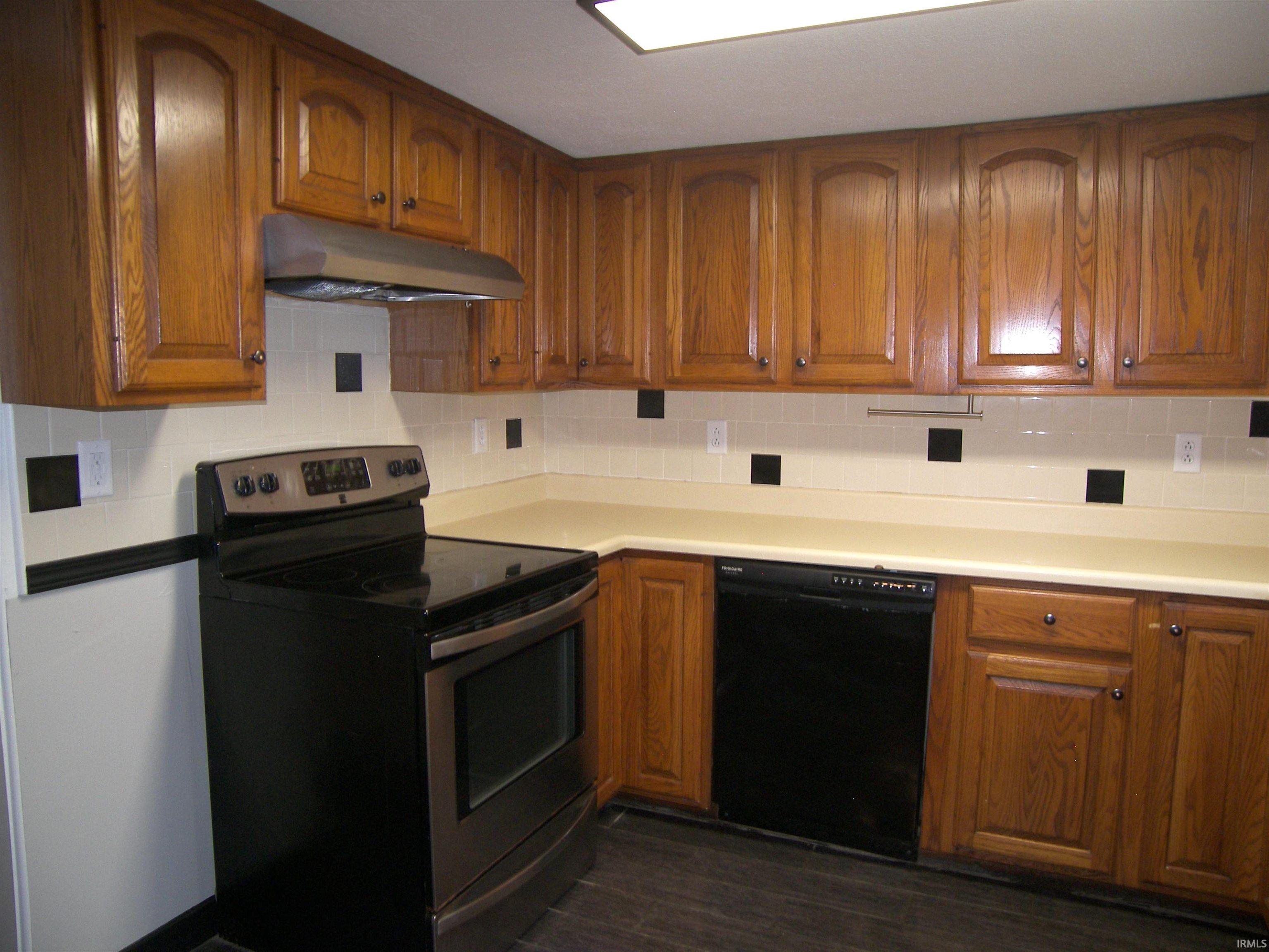 264 Sherman Street Wabash, IN 46992 - Photo 14 of 36