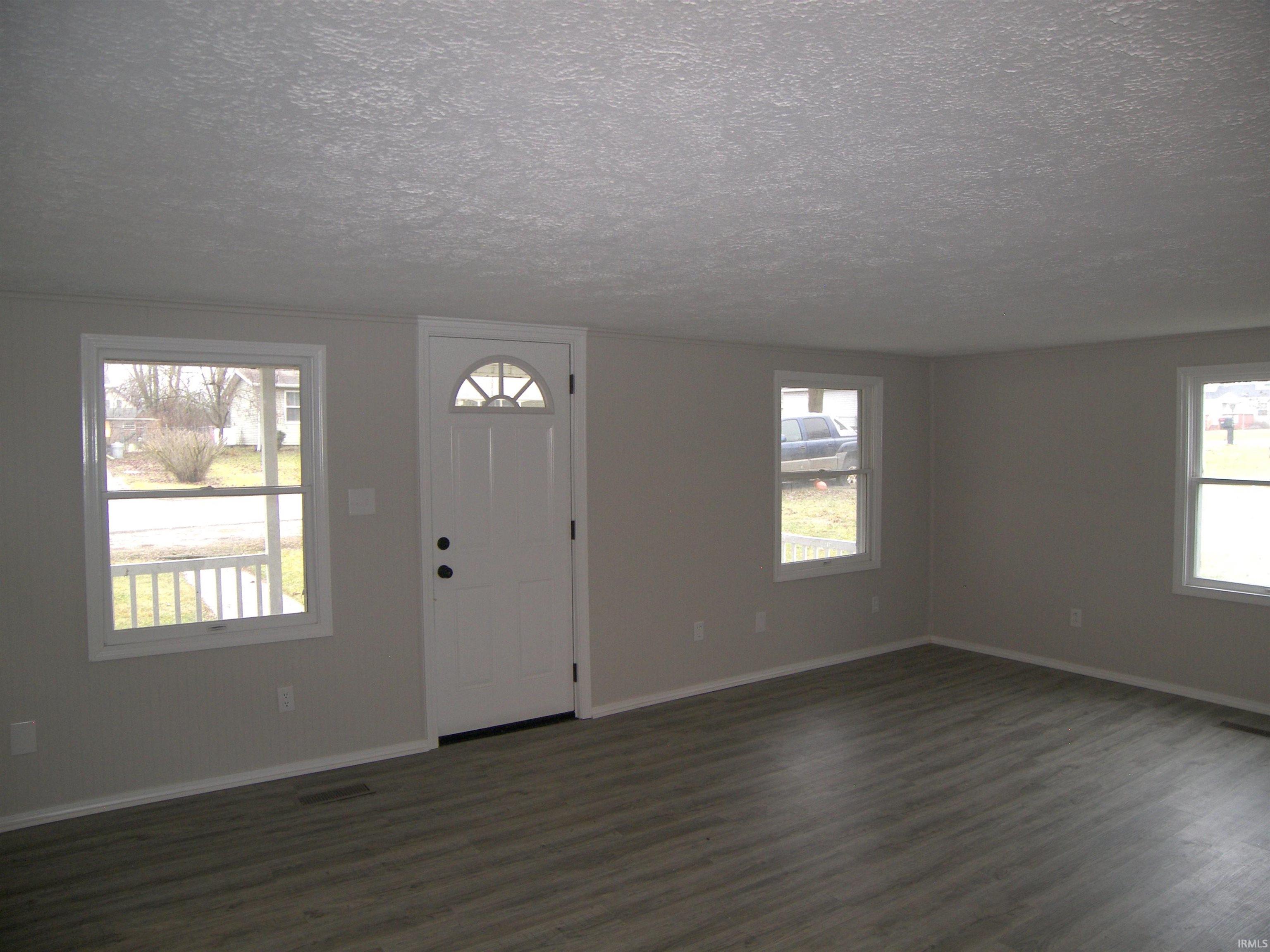 264 Sherman Street Wabash, IN 46992 - Photo 7 of 36