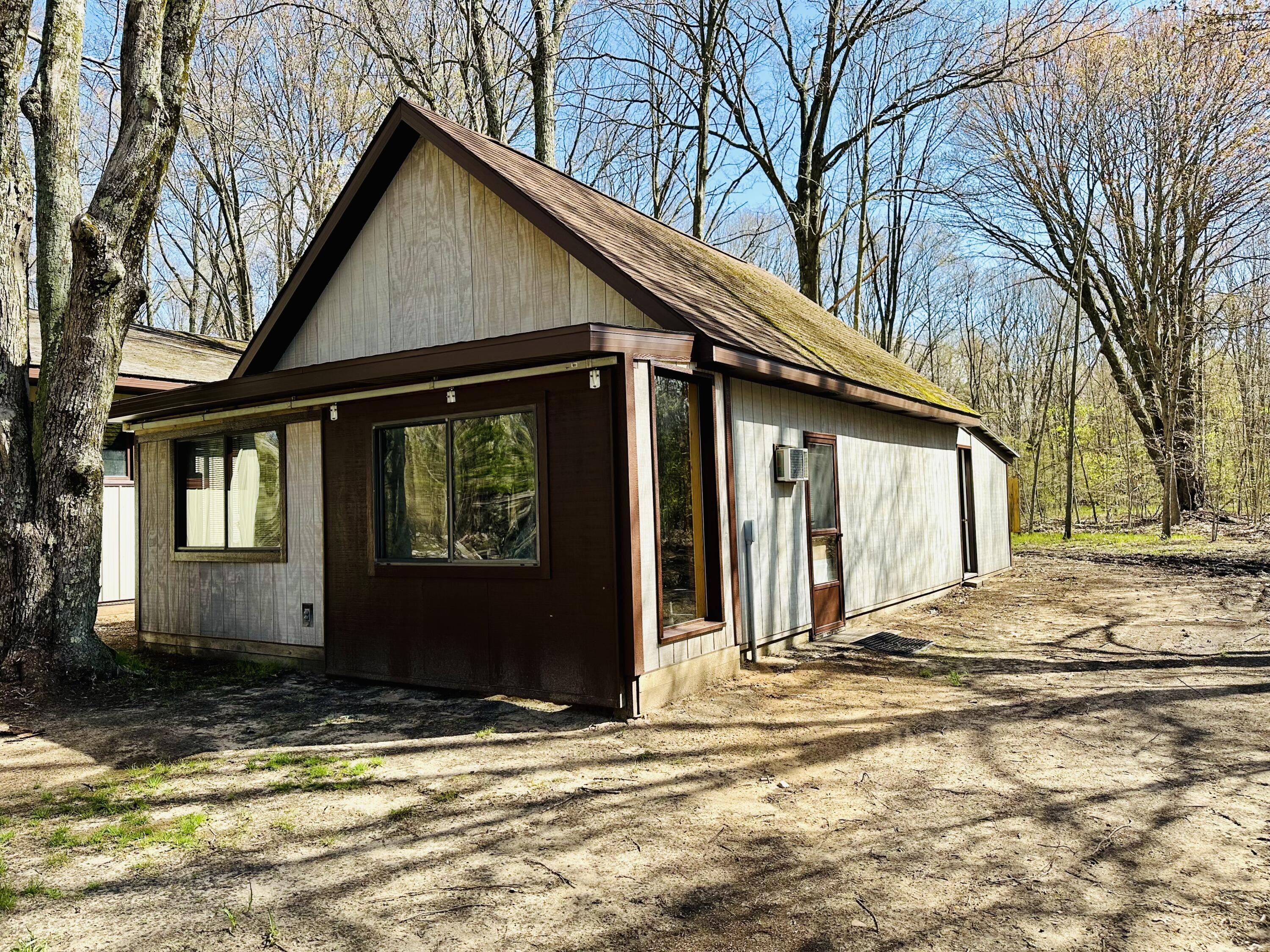 1878 Kent Road Rothbury, MI 49452 - Photo 25 of 29 Photo May 01 2024, 10 43 54 AM