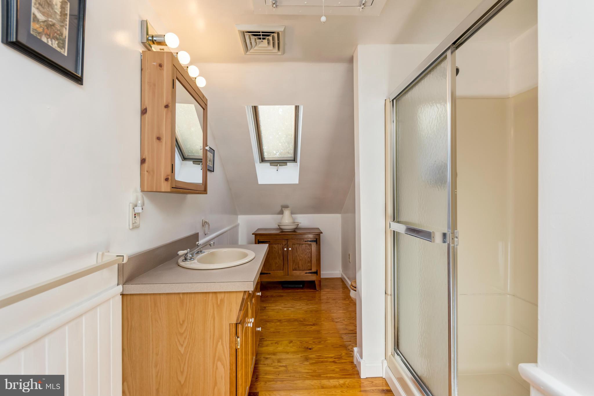 4023 Old Rocks Road Street, MD 21154 - Photo 24 of 30 Bath