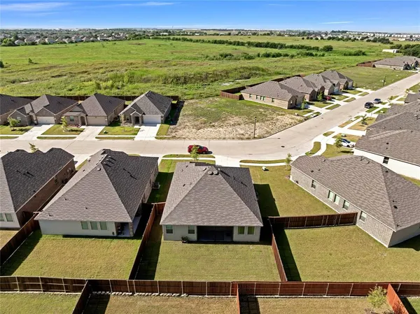 $2,100 | 1771 Gleasondale Place, Forney, TX 75126