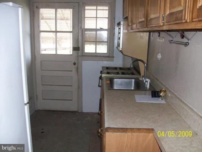 247 Orville Road Essex, MD 21221 - Photo 7 of 8