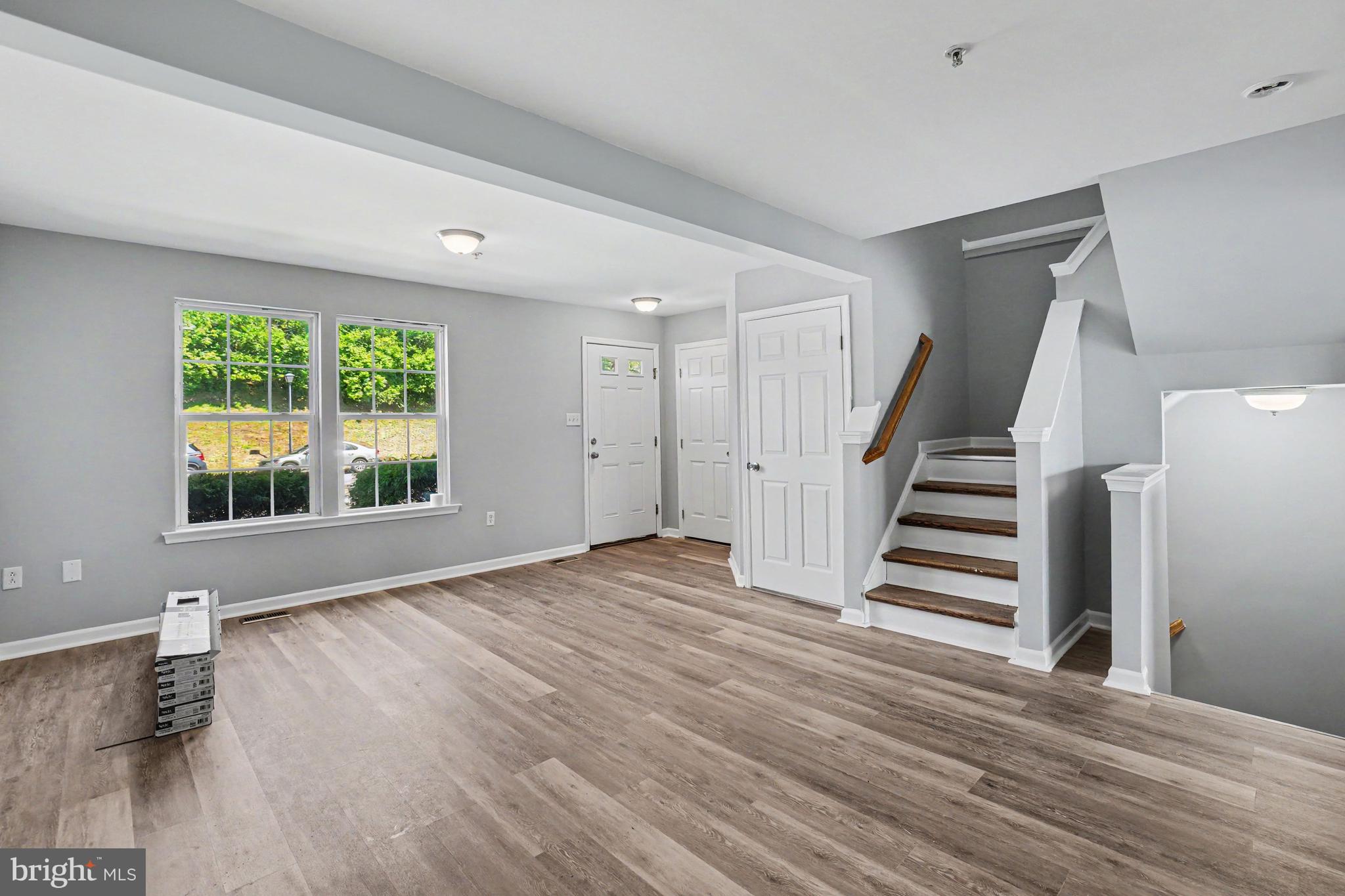 2103 Orchard View Road Reading, PA 19606 - Photo 4 of 29