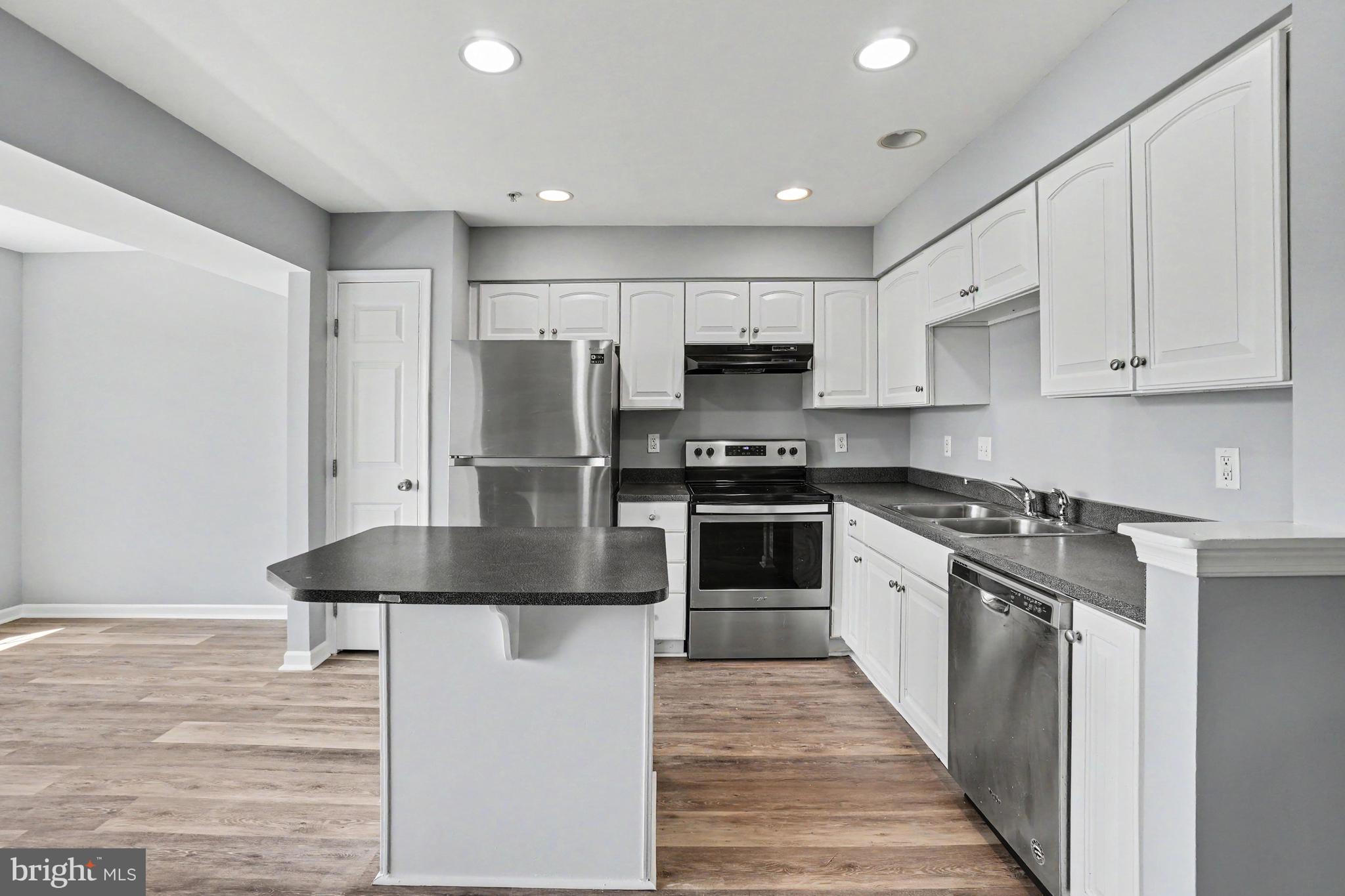 2103 Orchard View Road Reading, PA 19606 - Photo 10 of 29