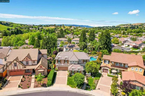$2,439,000 | 1518 Colchester Street, Danville, CA 94506