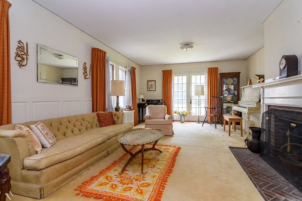 355 High Street Westwood, MA 02090 - Photo 4 of 10