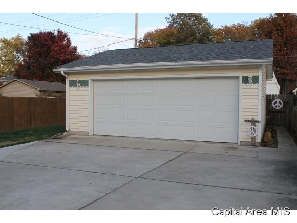 1828 South State Street Springfield, IL 62704 - Photo 3 of 24