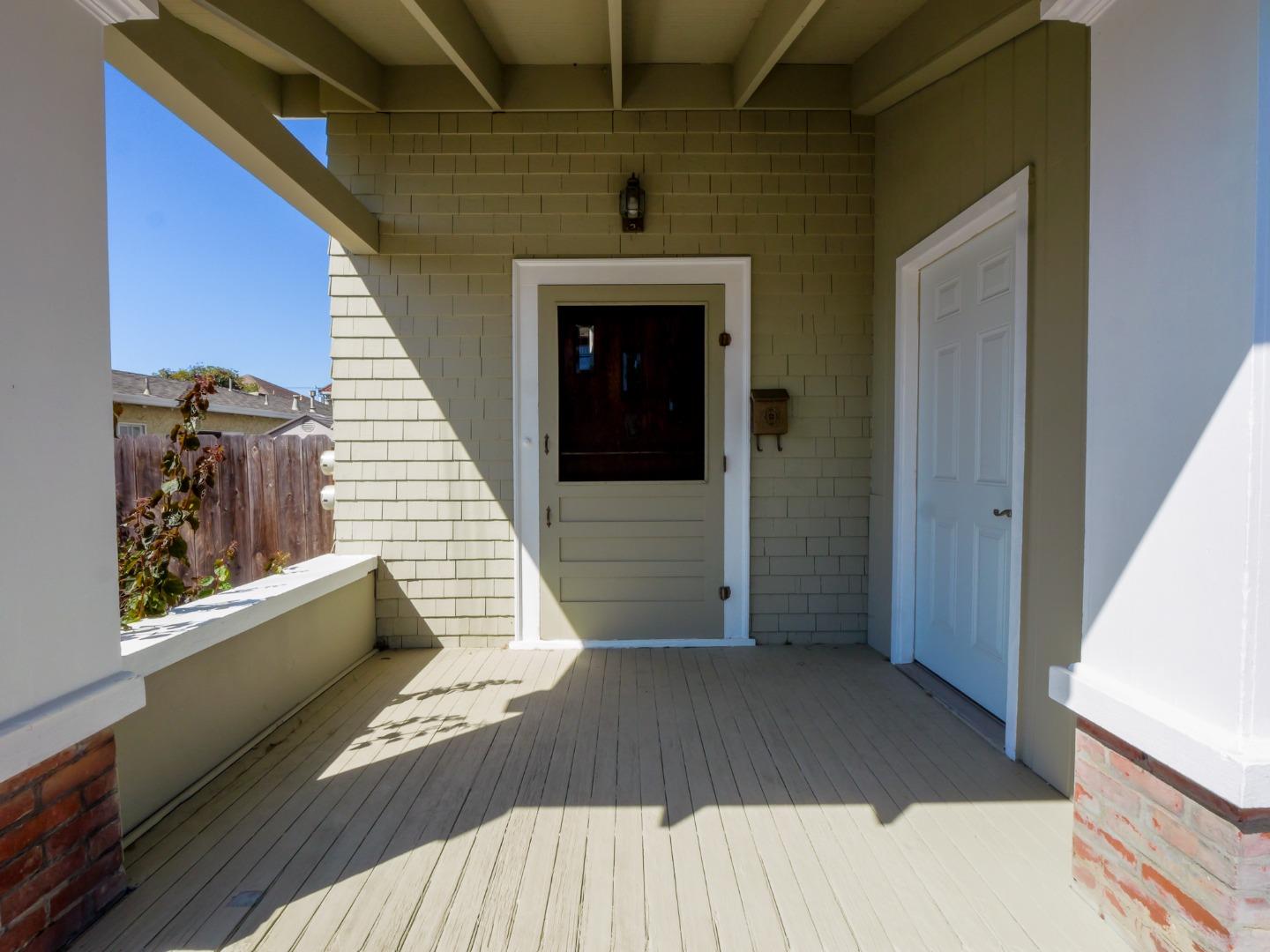441 Center Street Watsonville, CA 95076 - Photo 6 of 42