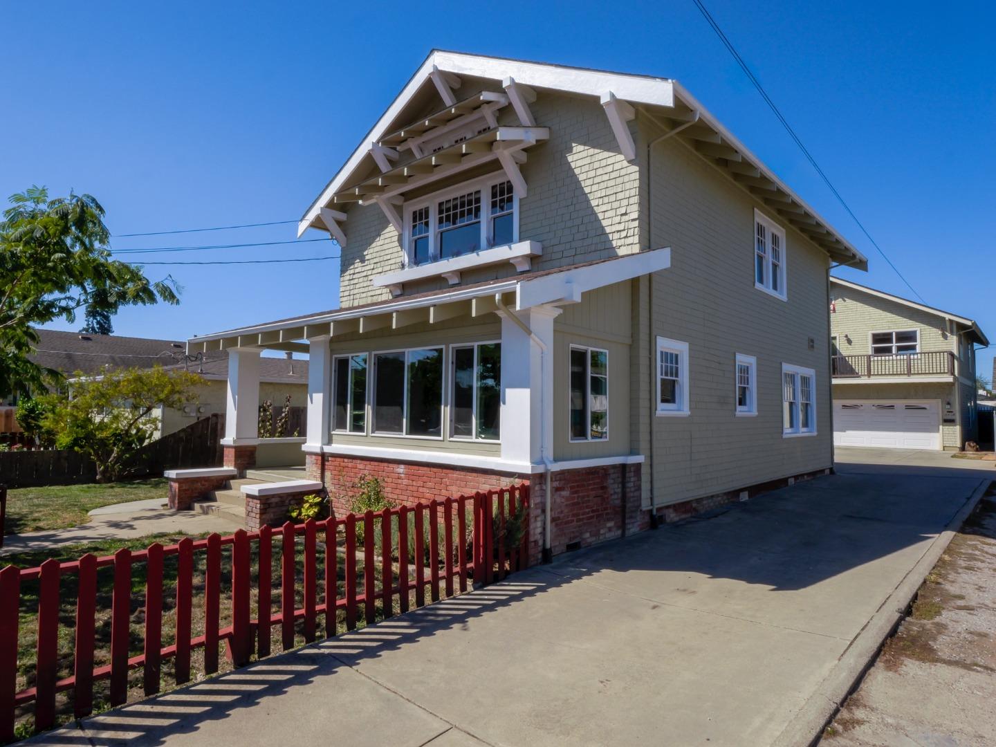 441 Center Street Watsonville, CA 95076 - Photo 7 of 42