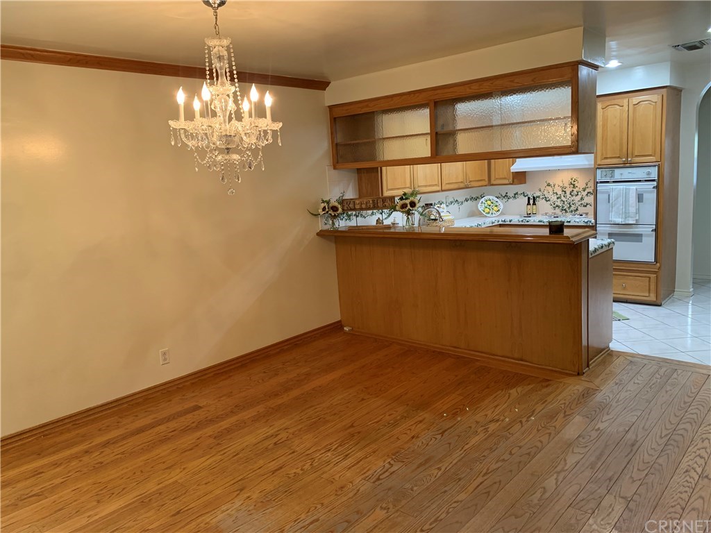 19446 Mayall Street Northridge, CA 91324 - Photo 12 of 32