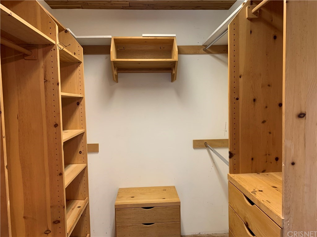 19446 Mayall Street Northridge, CA 91324 - Photo 14 of 32