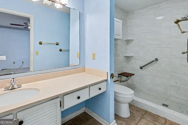 $199,000 | 230 Stornoway Drive, Unit 4, Clayton, GA 30525