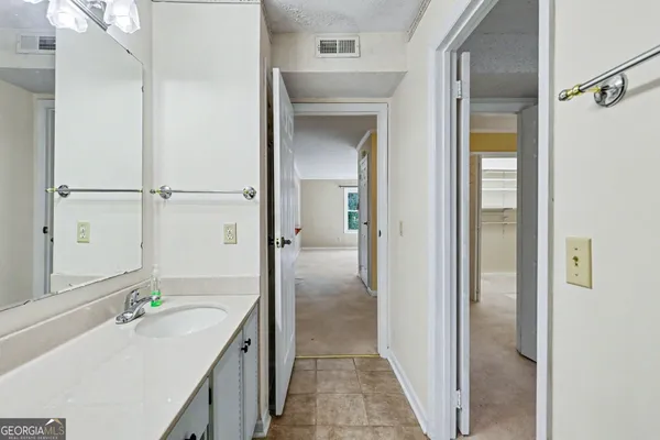 $199,000 | 230 Stornoway Drive, Unit 4, Clayton, GA 30525