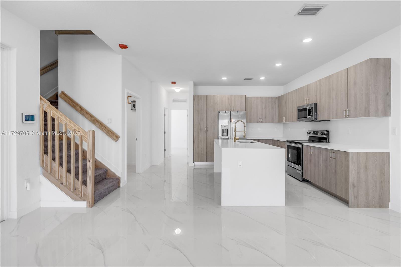 22480 Southwest 124th Court, Unit B Miami, FL 33177 - Photo 18 of 43