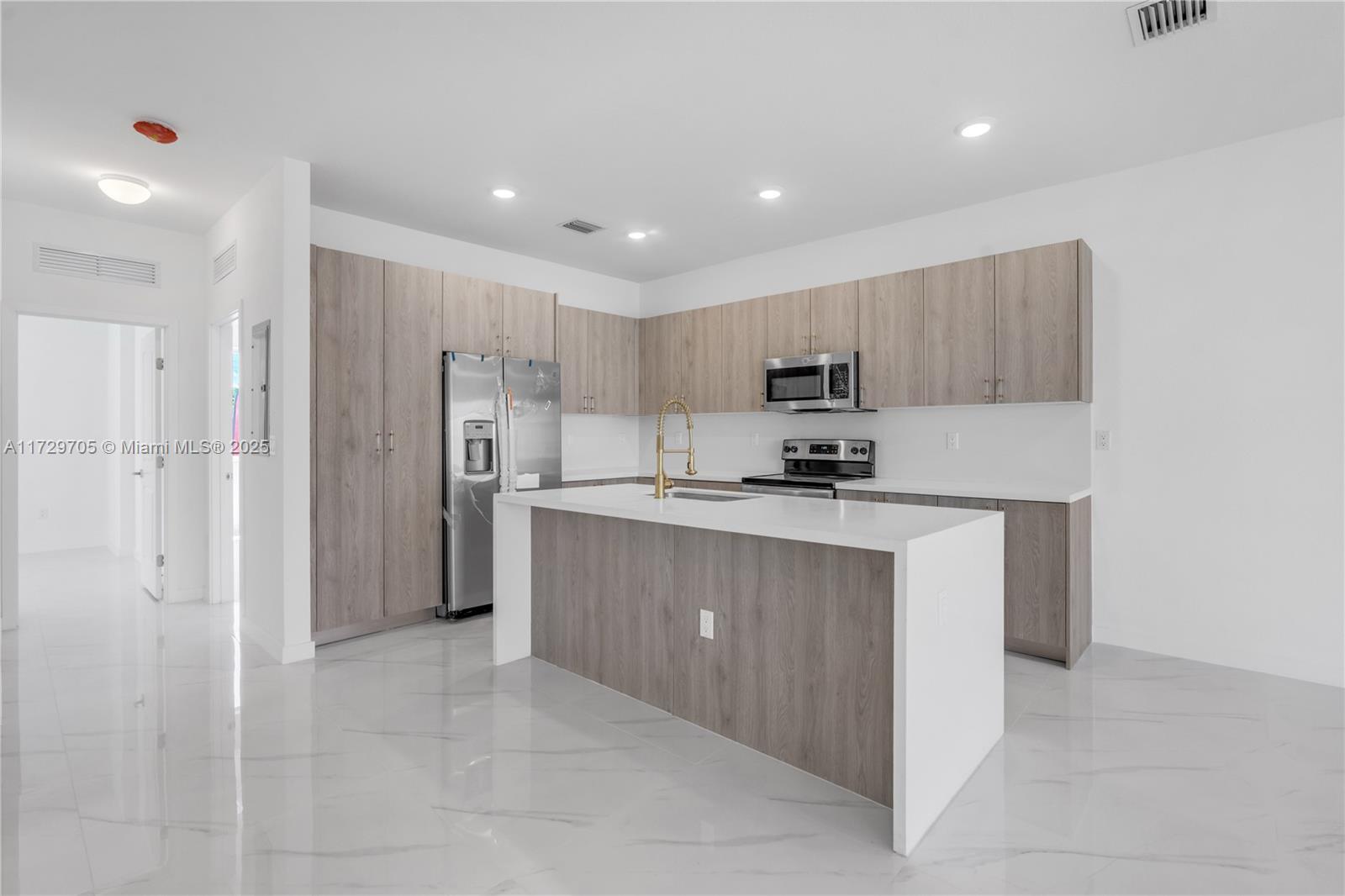 22480 Southwest 124th Court, Unit B Miami, FL 33177 - Photo 19 of 43