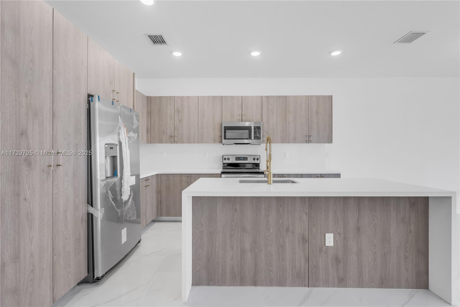 22480 Southwest 124th Court, Unit B Miami, FL 33177 - Photo 22 of 43