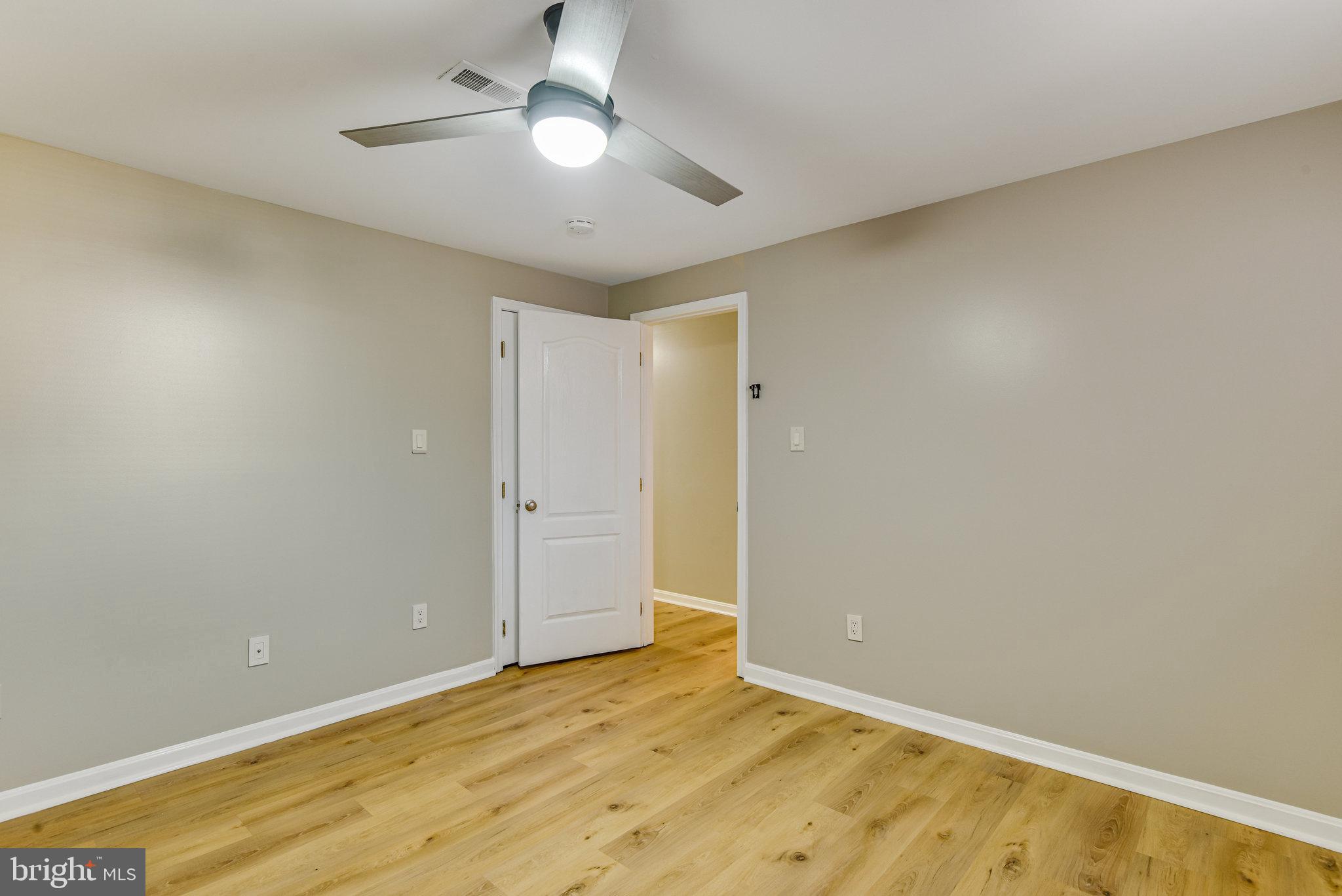 44901 Point Bay Terrace Ashburn, VA 20147 - Photo 12 of 43