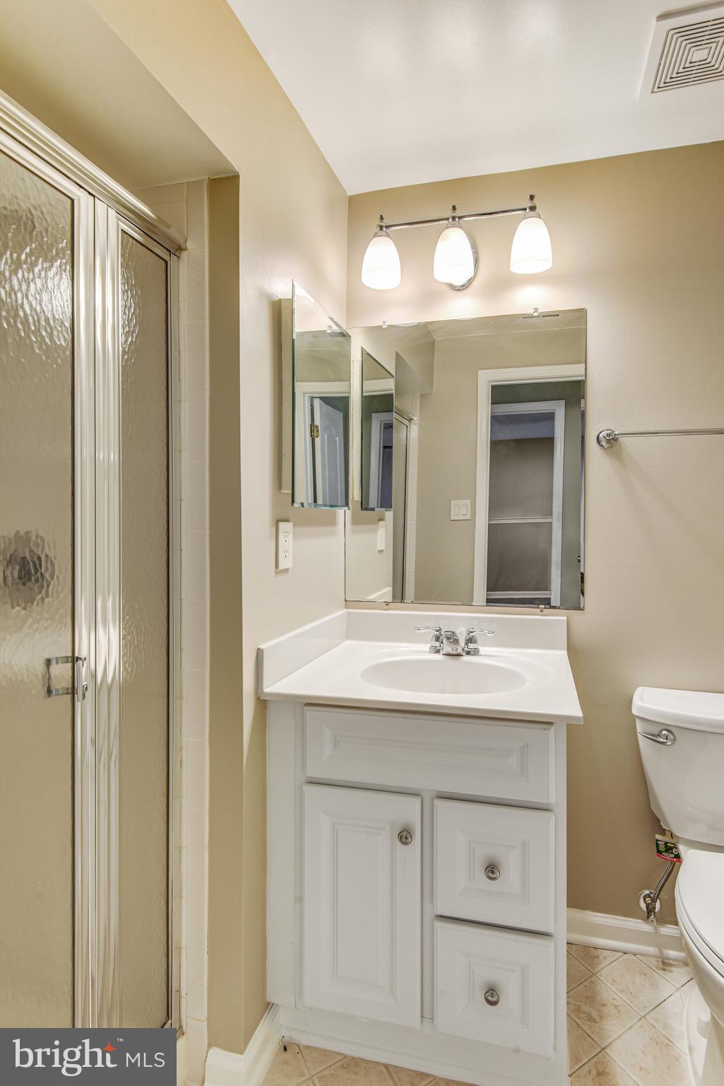 44901 Point Bay Terrace Ashburn, VA 20147 - Photo 14 of 43
