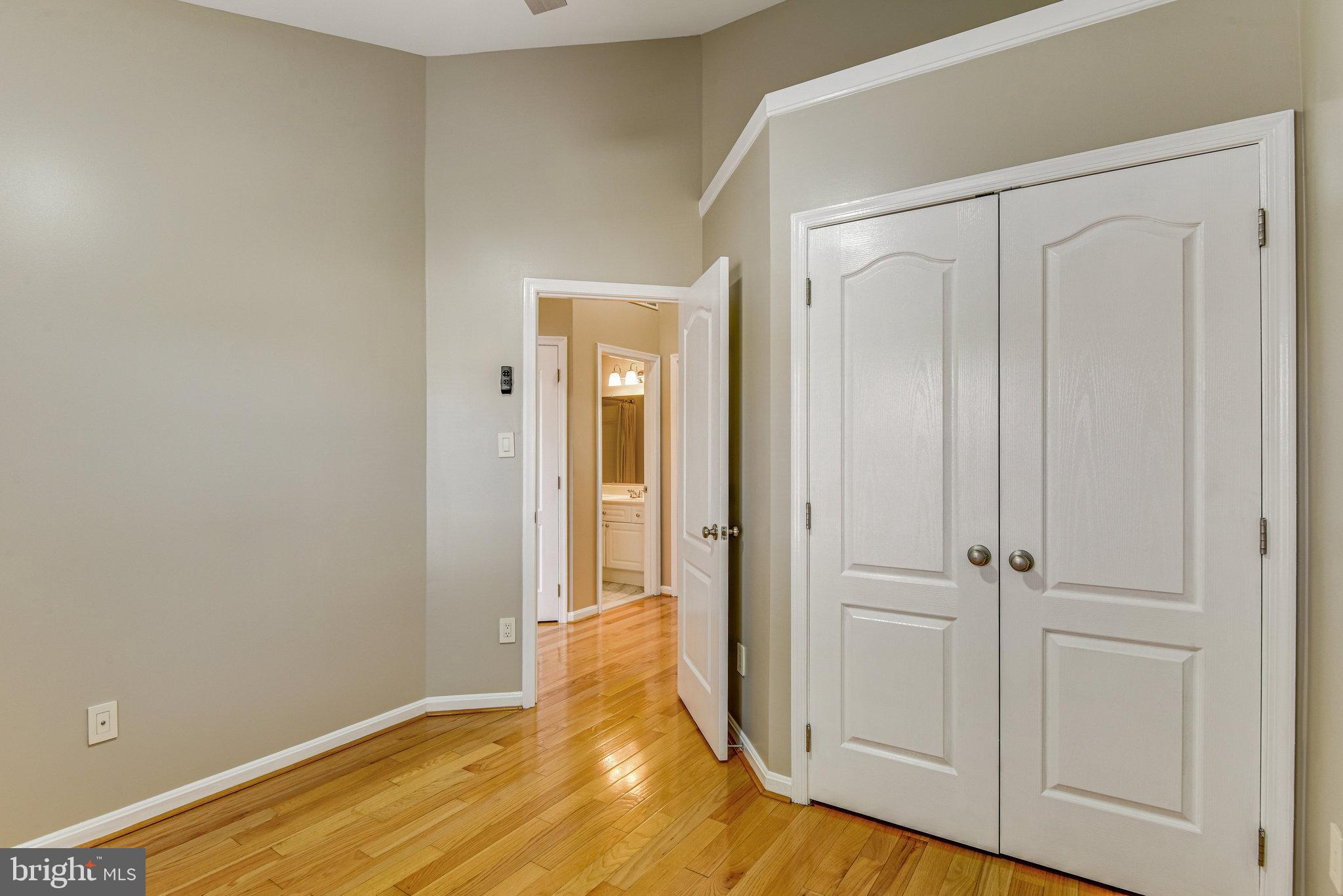 44901 Point Bay Terrace Ashburn, VA 20147 - Photo 28 of 43