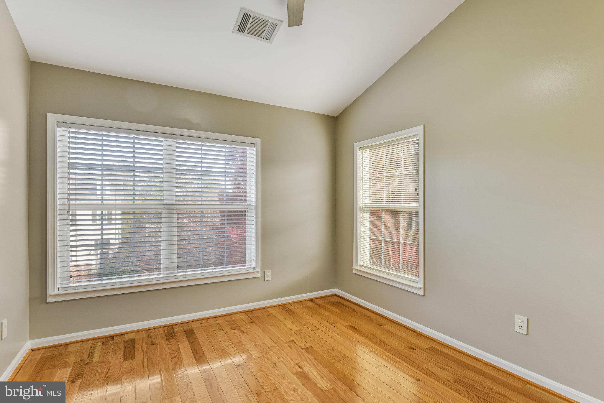 44901 Point Bay Terrace Ashburn, VA 20147 - Photo 29 of 43