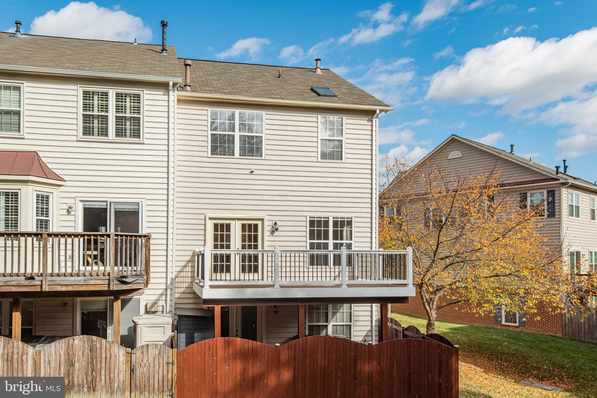 44901 Point Bay Terrace Ashburn, VA 20147 - Photo 3 of 43
