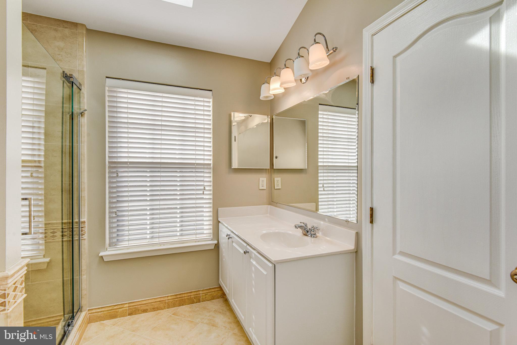44901 Point Bay Terrace Ashburn, VA 20147 - Photo 36 of 43