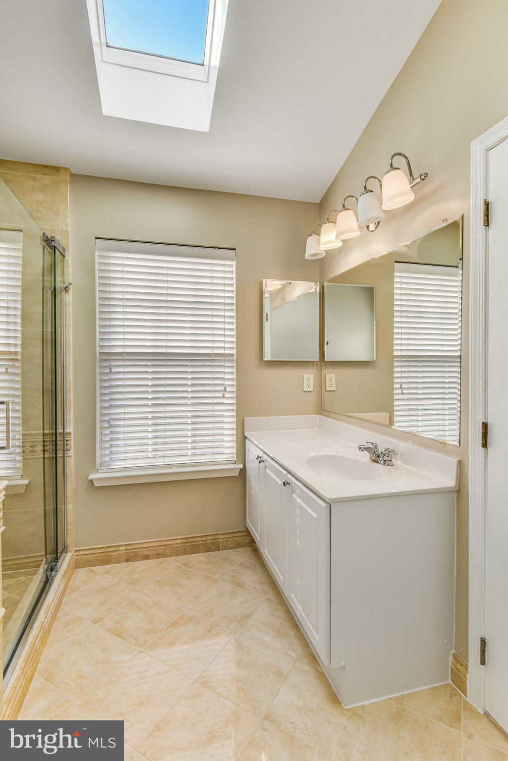 44901 Point Bay Terrace Ashburn, VA 20147 - Photo 37 of 43