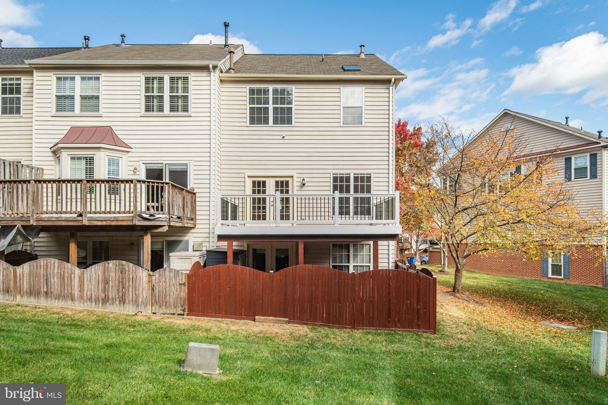 44901 Point Bay Terrace Ashburn, VA 20147 - Photo 7 of 43