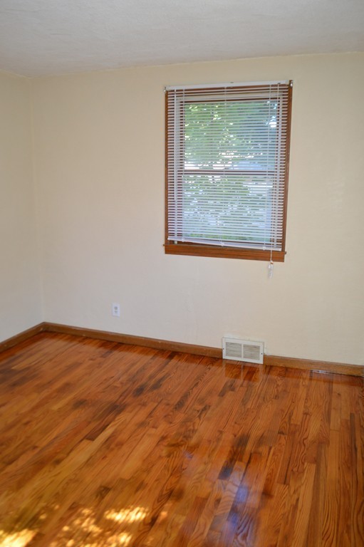 1465 Parker Street Springfield, MA 01129 - Photo 18 of 30 Gallery Image 18