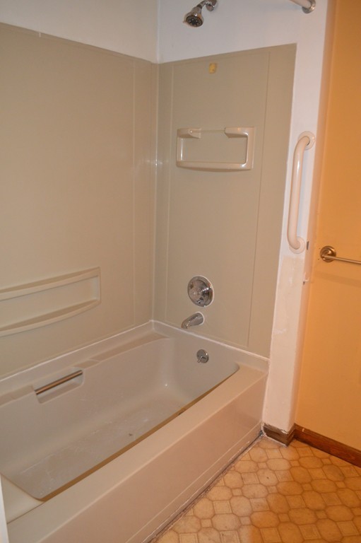 1465 Parker Street Springfield, MA 01129 - Photo 20 of 30 Gallery Image 20