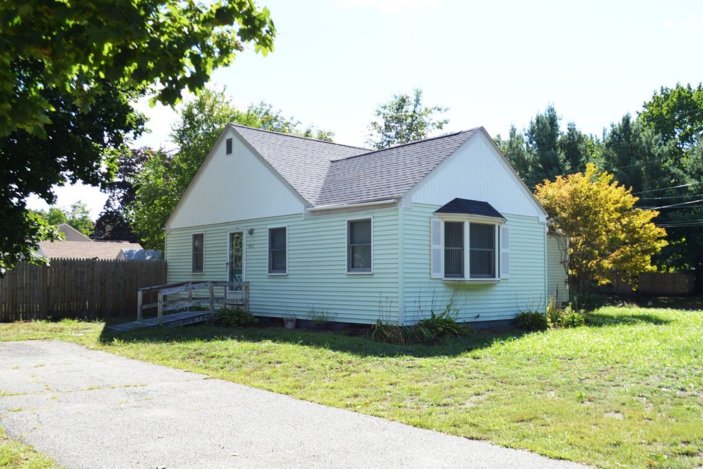1465 Parker Street Springfield, MA 01129 - Photo 2 of 30 Gallery Image 2