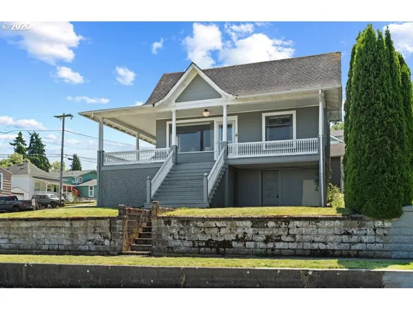 $575,000 | 406 West C Street, Rainier, OR 97048