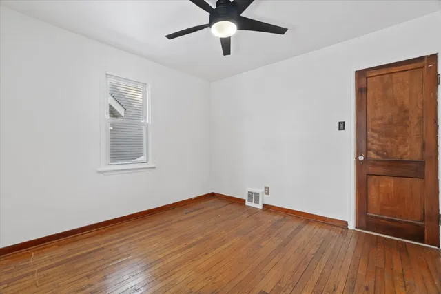 $279,900 | 2319 East Eden Place, St. Francis, WI 53235