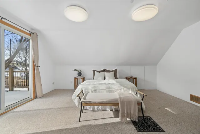 $279,900 | 2319 East Eden Place, St. Francis, WI 53235