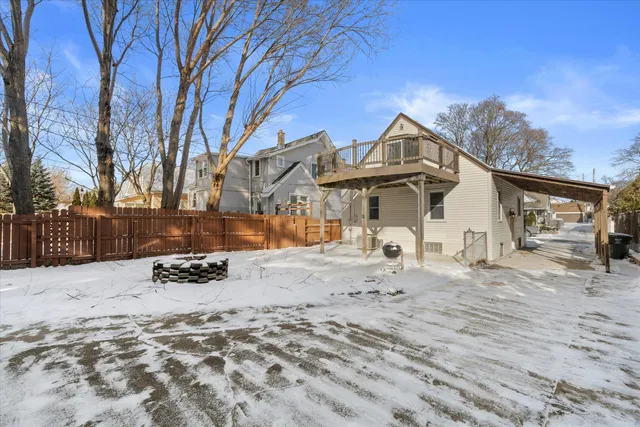 $279,900 | 2319 East Eden Place, St. Francis, WI 53235