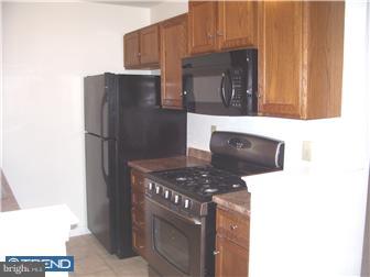 289 Tavistock Cherry Hill, NJ 08034 - Photo 4 of 12 Kitchen