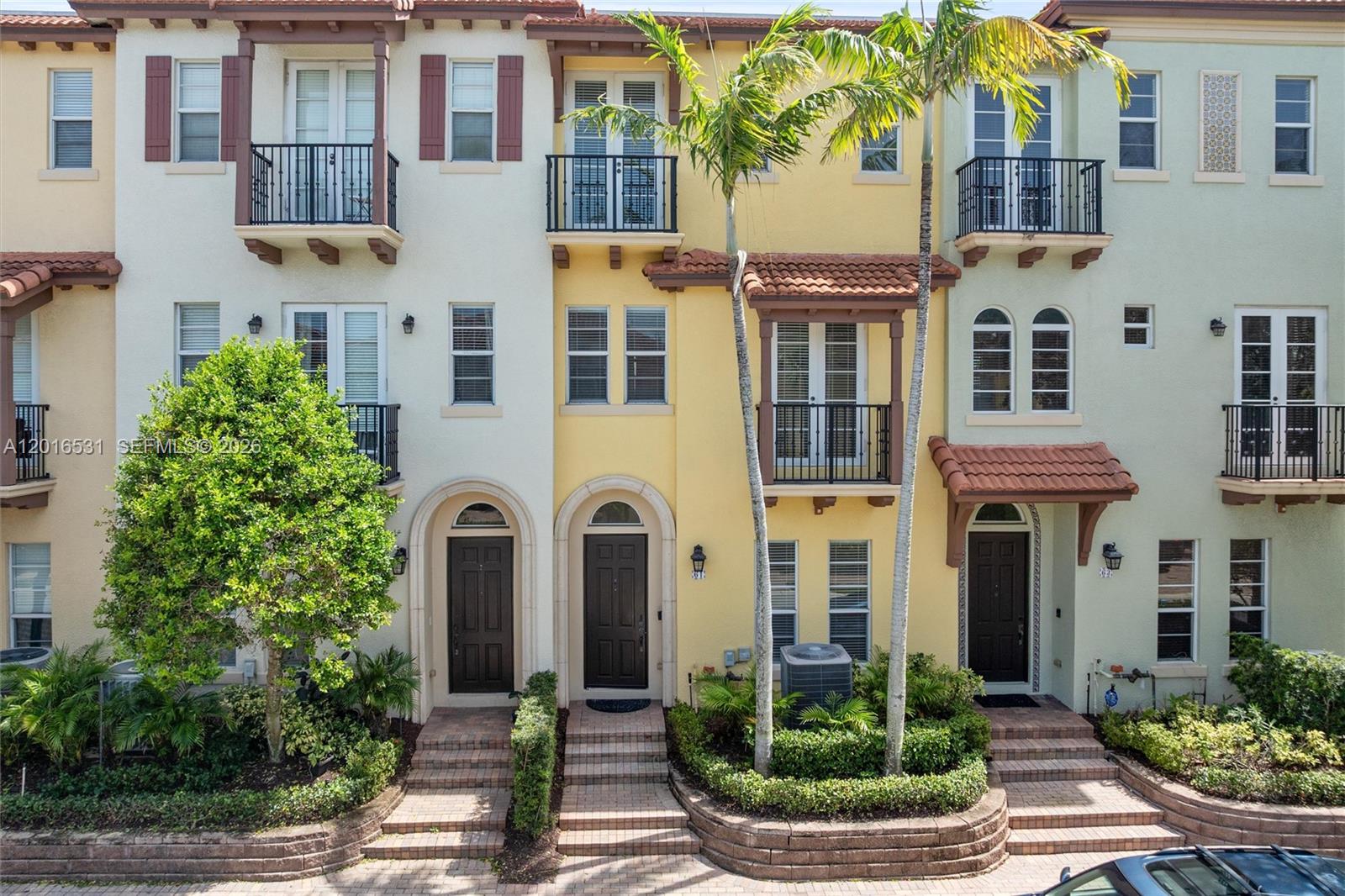 61 Via Floresta Drive Boca Raton, FL 33487 - Photo 1 of 19