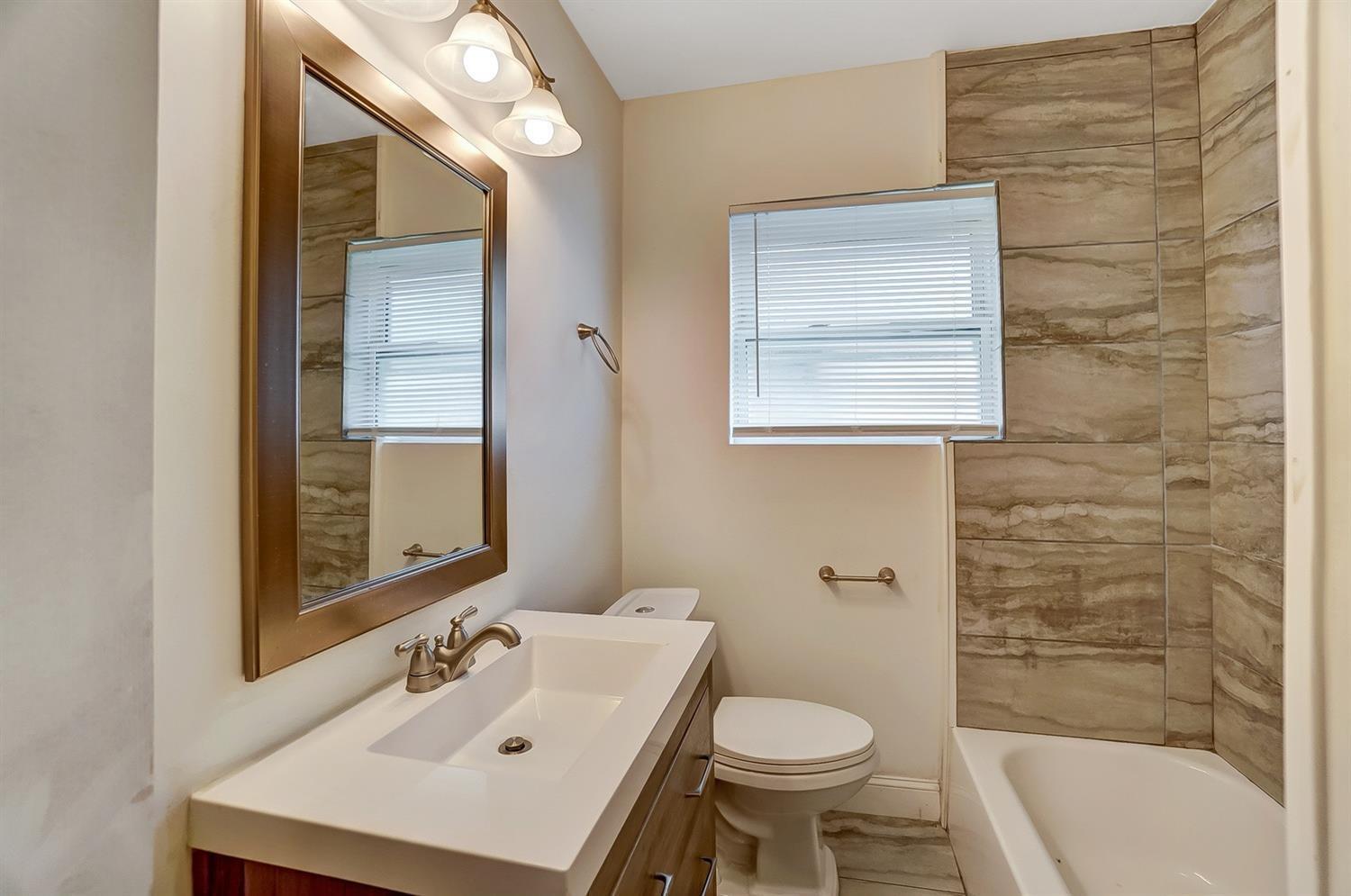 7201 Reading Road Cincinnati, OH 45237 - Photo 33 of 45