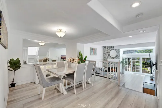 $1,395,000 | 19305 Champion Lane, Huntington Beach, CA 92648