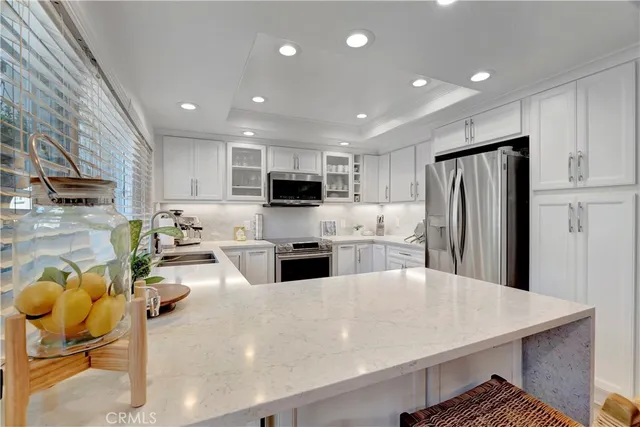 $1,395,000 | 19305 Champion Lane, Huntington Beach, CA 92648