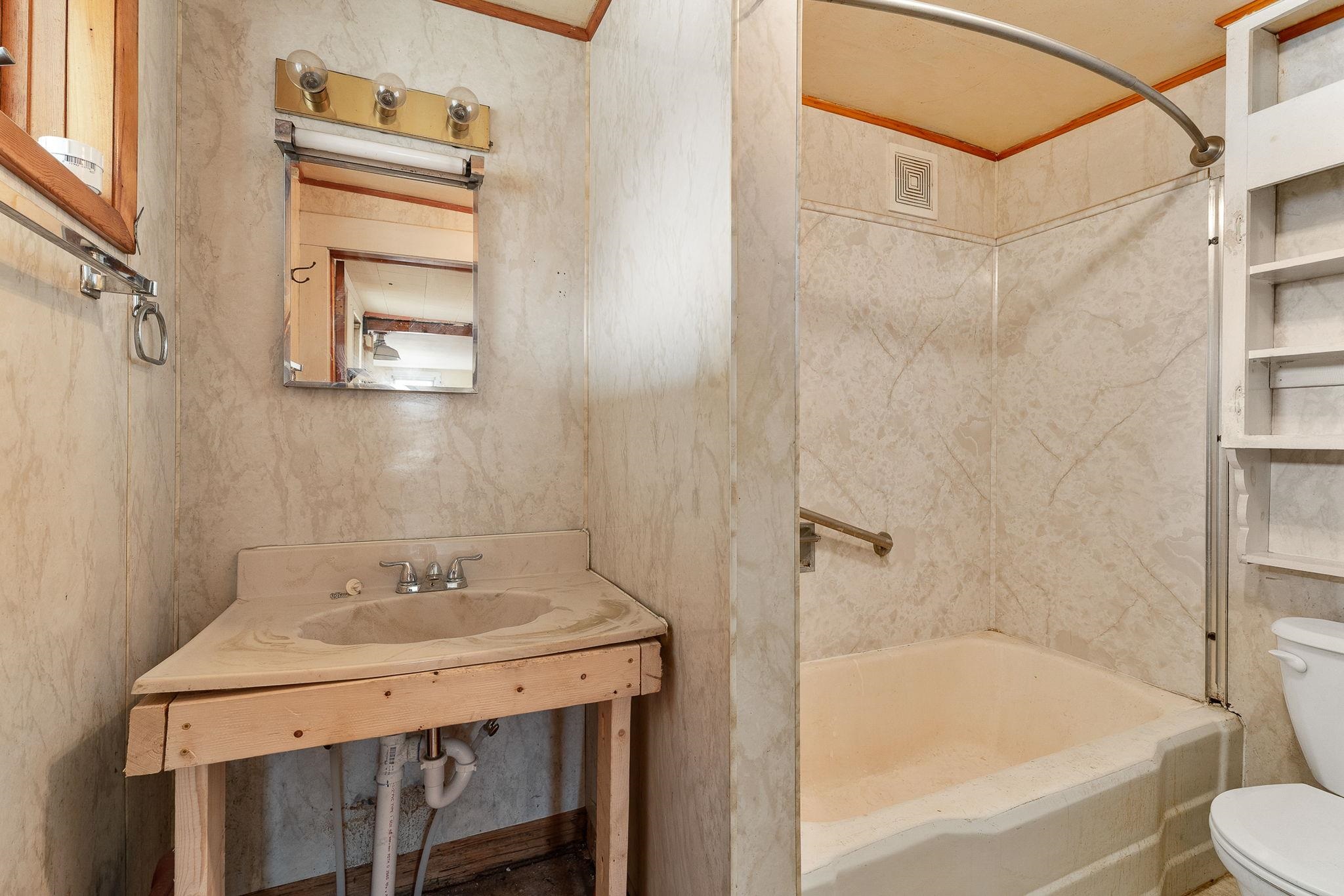 197 South Main Street Barre, VT 05641 - Photo 12 of 34