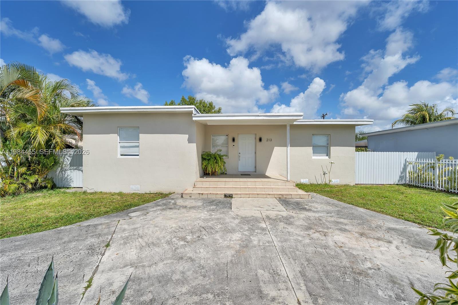213 West 20th Street Hialeah, FL 33010 - Photo 1 of 21
