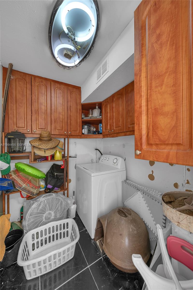 213 West 20th Street Hialeah, FL 33010 - Photo 14 of 21